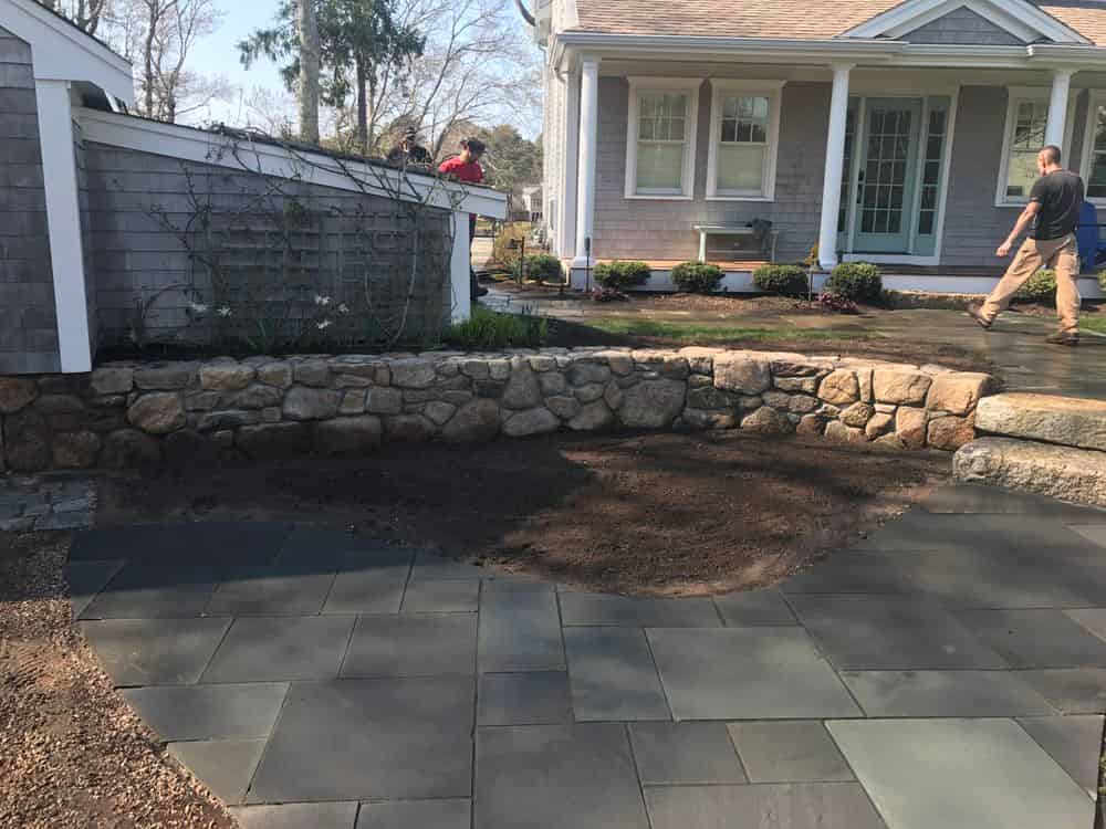 Stone Walls & Retaining Walls image